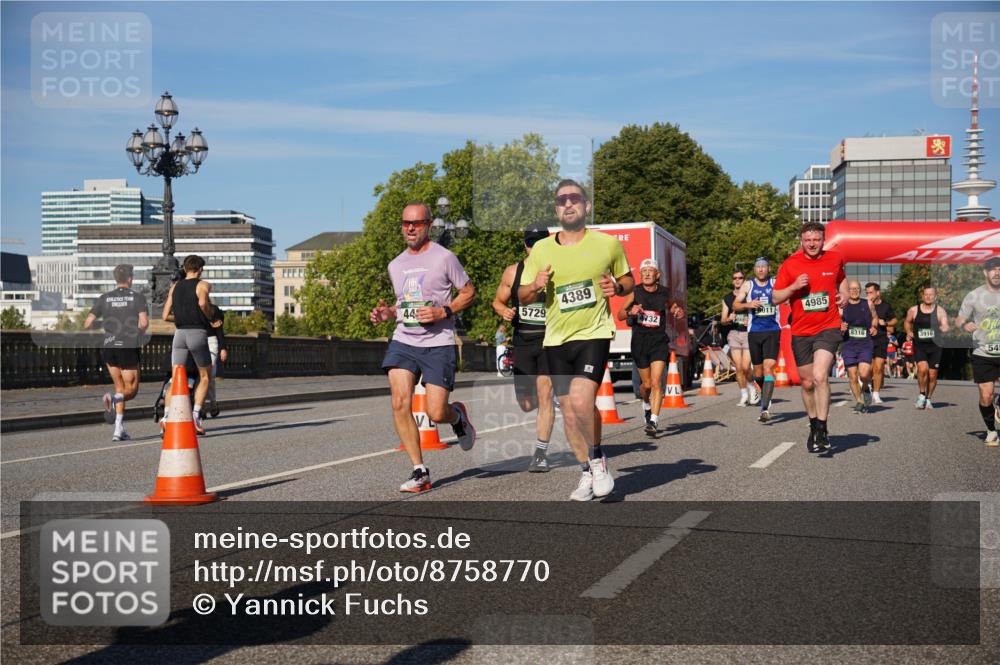 07.09.2025 - BARMER Alsterlauf Yannick Fuchs http://msf.ph/oto/8758770 07.09.2025 09:39:14 Laufen 44, 5729, 4389, 4732, 011, 4985, 8316, 3916, 545 meine-sportfotos.de