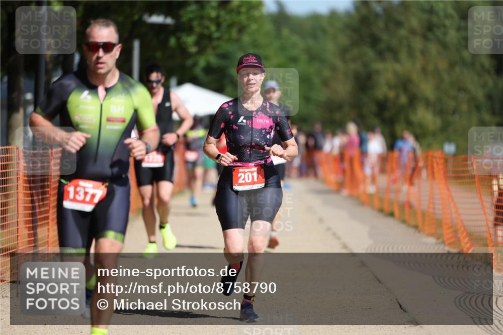 07.09.2025 - 19. Norderstedt Triathlon Michael Strokosch http://msf.ph/oto/8758790 07.09.2025 12:05:46 Laufen 201, 237, 815, 1225, 1377 meine-sportfotos.de