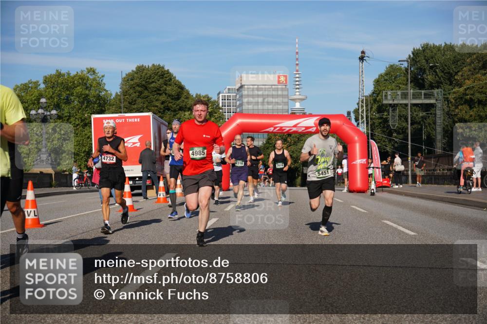 07.09.2025 - BARMER Alsterlauf Yannick Fuchs http://msf.ph/oto/8758806 07.09.2025 09:39:15 Laufen 4732, 4985, 8316, 3916, 5451 meine-sportfotos.de