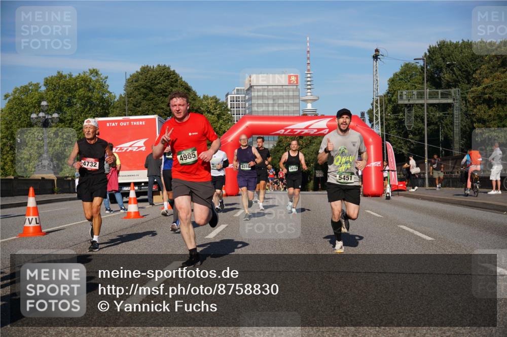 07.09.2025 - BARMER Alsterlauf Yannick Fuchs http://msf.ph/oto/8758830 07.09.2025 09:39:16 Laufen 4732, 4985, 18, 60, 8316, 3916, 5451 meine-sportfotos.de