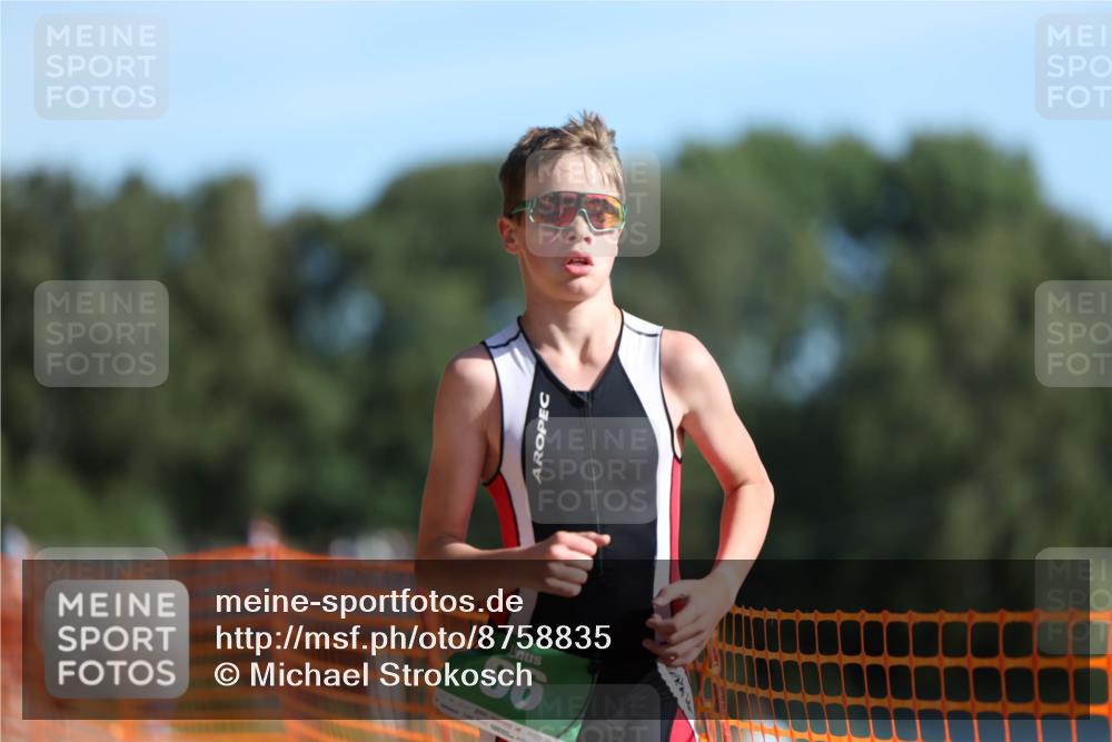 07.09.2025 - 19. Norderstedt Triathlon Michael Strokosch http://msf.ph/oto/8758835 07.09.2025 10:44:10 Laufen 96, 109, 134 meine-sportfotos.de