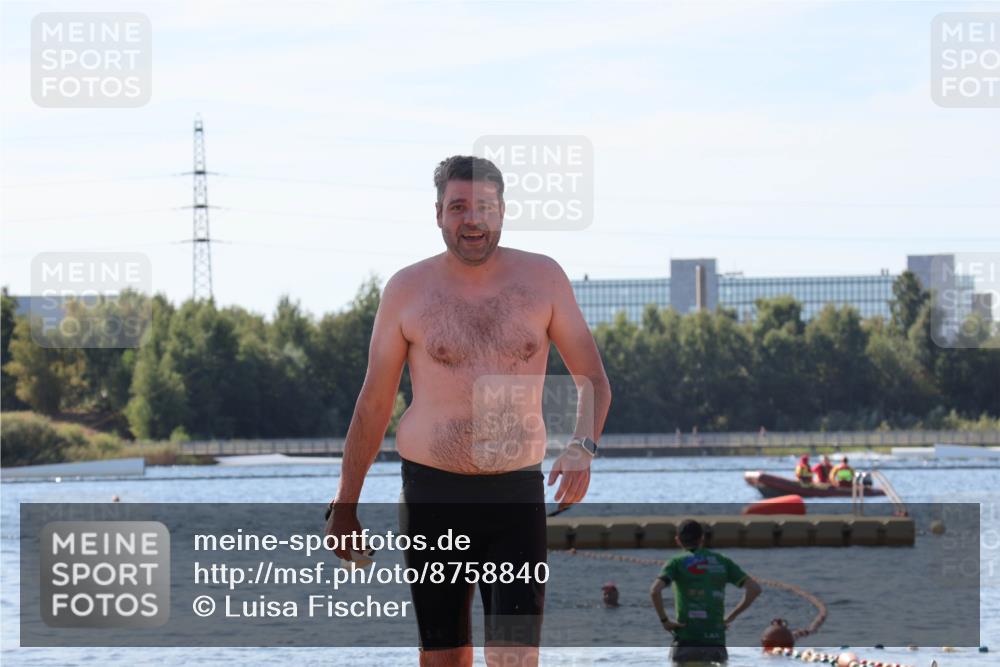 07.09.2025 - 19. Norderstedt Triathlon Luisa Fischer http://msf.ph/oto/8758840 07.09.2025 11:52:02 Schwimmen 827 meine-sportfotos.de