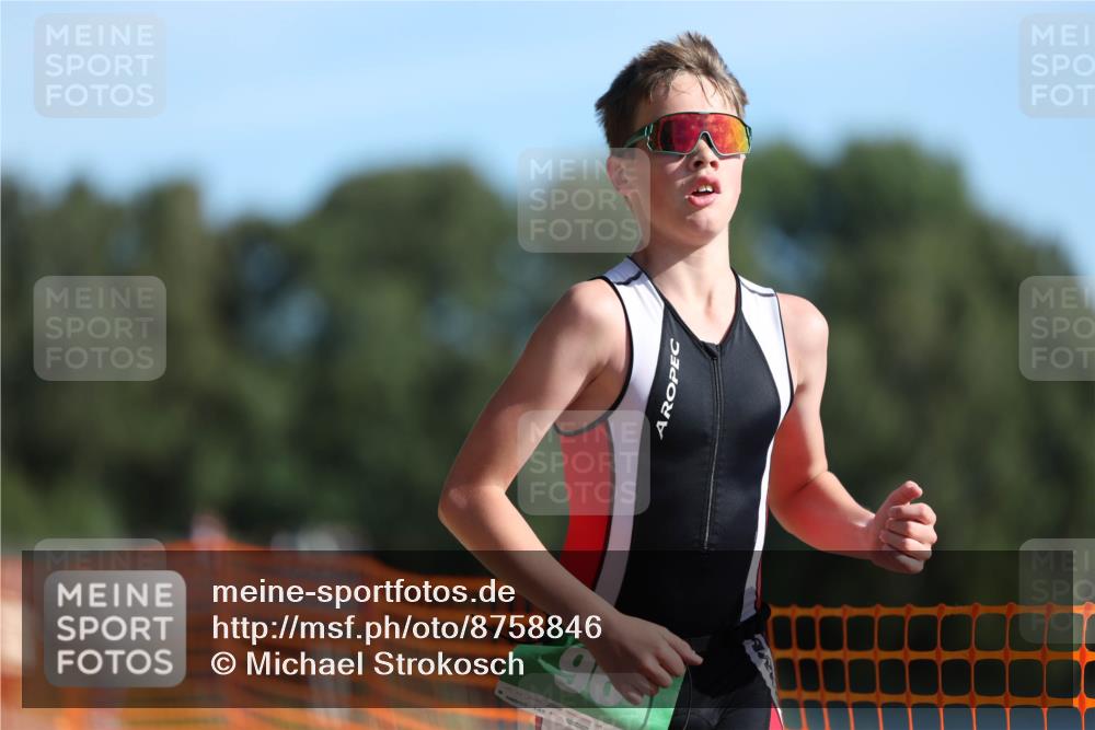 07.09.2025 - 19. Norderstedt Triathlon Michael Strokosch http://msf.ph/oto/8758846 07.09.2025 10:44:10 Laufen 96, 109, 134 meine-sportfotos.de