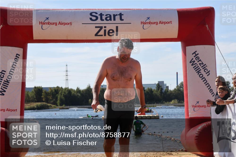 07.09.2025 - 19. Norderstedt Triathlon Luisa Fischer http://msf.ph/oto/8758877 07.09.2025 11:52:04 Schwimmen 827 meine-sportfotos.de