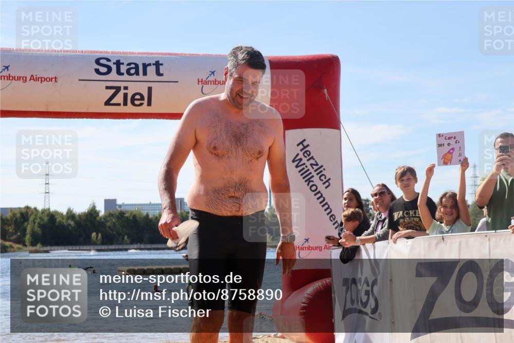 07.09.2025 - 19. Norderstedt Triathlon Luisa Fischer http://msf.ph/oto/8758890 07.09.2025 11:52:05 Schwimmen 827 meine-sportfotos.de
