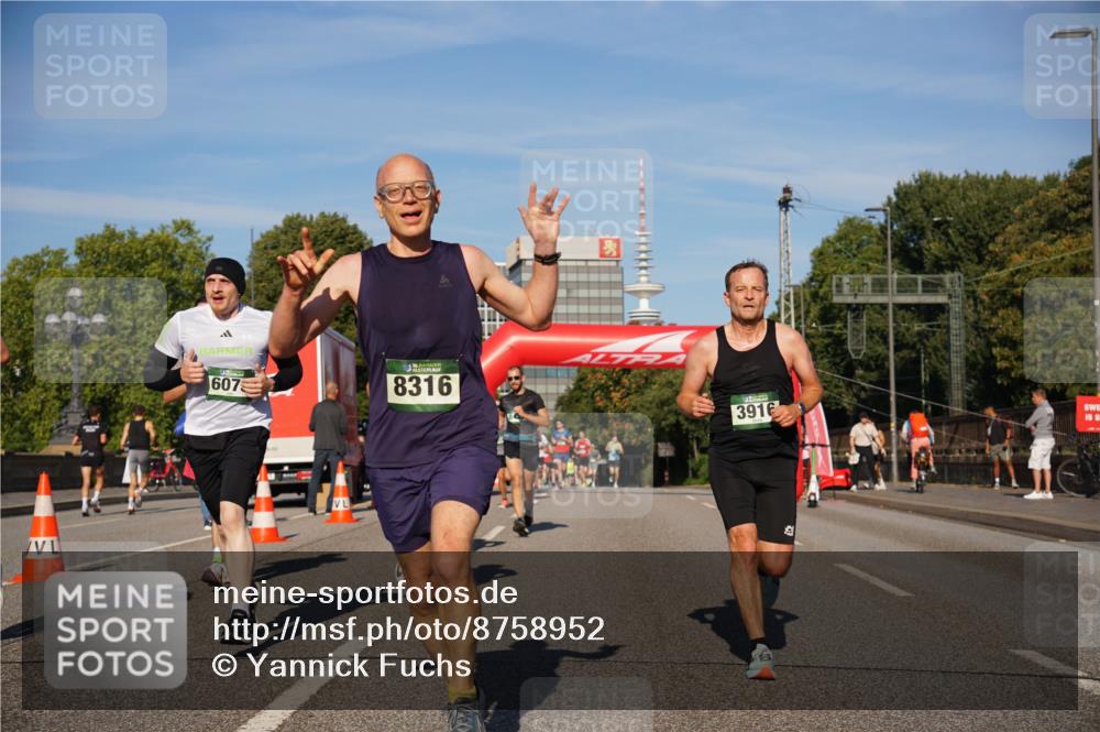 07.09.2025 - BARMER Alsterlauf Yannick Fuchs http://msf.ph/oto/8758952 07.09.2025 09:39:19 Laufen 607, 8316, 3916 meine-sportfotos.de