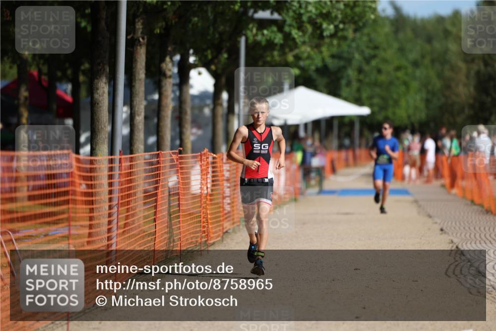 07.09.2025 - 19. Norderstedt Triathlon Michael Strokosch http://msf.ph/oto/8758965 07.09.2025 11:05:12 Laufen 107 meine-sportfotos.de