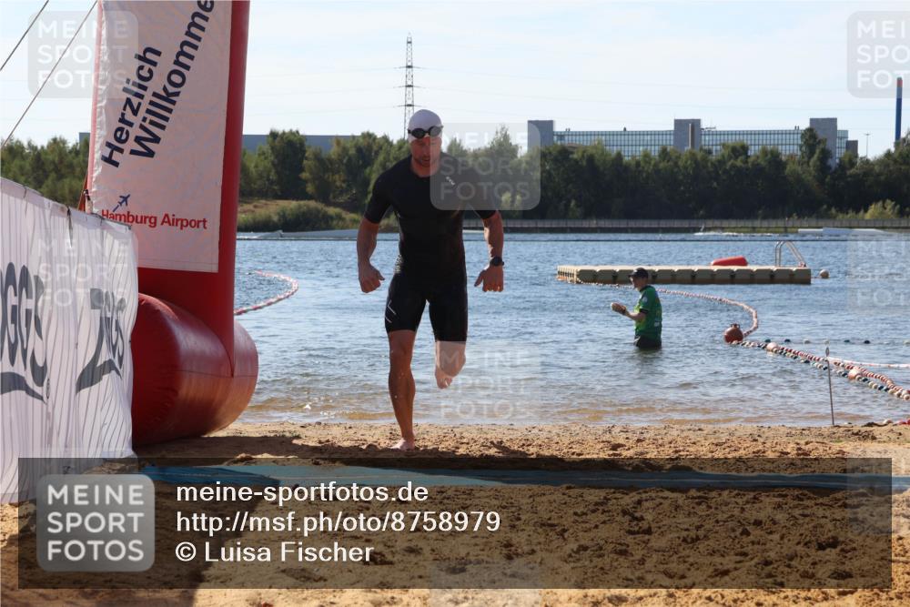 07.09.2025 - 19. Norderstedt Triathlon Luisa Fischer http://msf.ph/oto/8758979 07.09.2025 11:53:29 Schwimmen 1296 meine-sportfotos.de