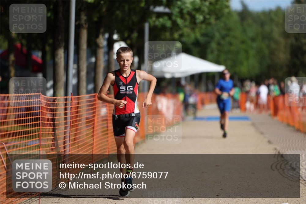 07.09.2025 - 19. Norderstedt Triathlon Michael Strokosch http://msf.ph/oto/8759077 07.09.2025 11:05:14 Laufen 107 meine-sportfotos.de