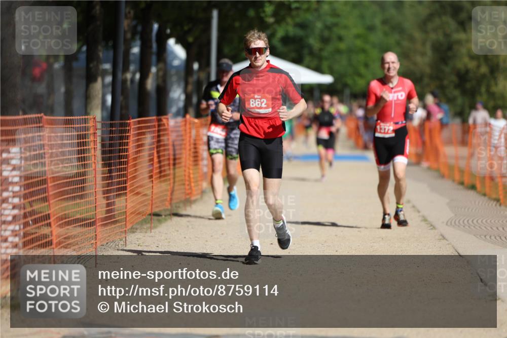 07.09.2025 - 19. Norderstedt Triathlon Michael Strokosch http://msf.ph/oto/8759114 07.09.2025 12:05:53 Laufen 237, 815, 862, 1225, 1265, 1372 meine-sportfotos.de