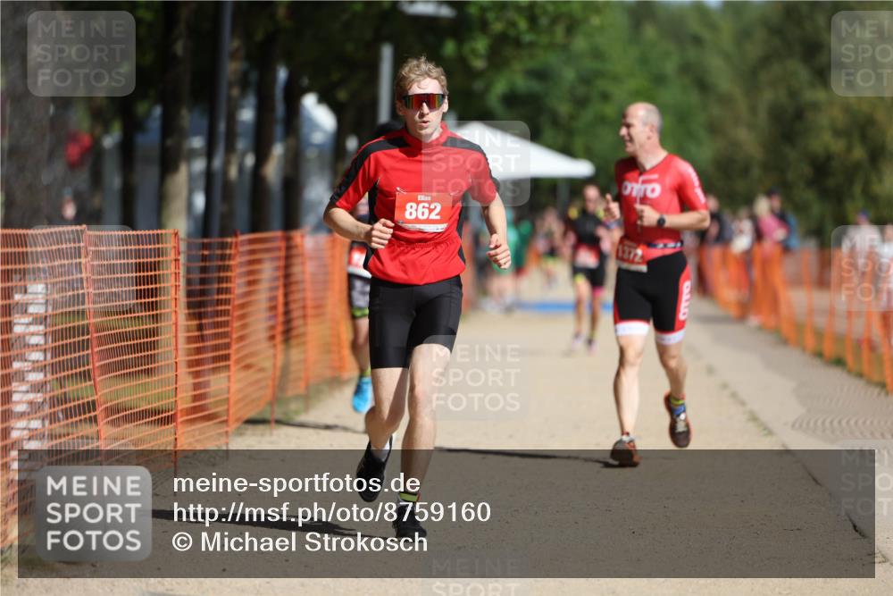 07.09.2025 - 19. Norderstedt Triathlon Michael Strokosch http://msf.ph/oto/8759160 07.09.2025 12:05:55 Laufen 237, 862, 1225, 1265, 1372 meine-sportfotos.de