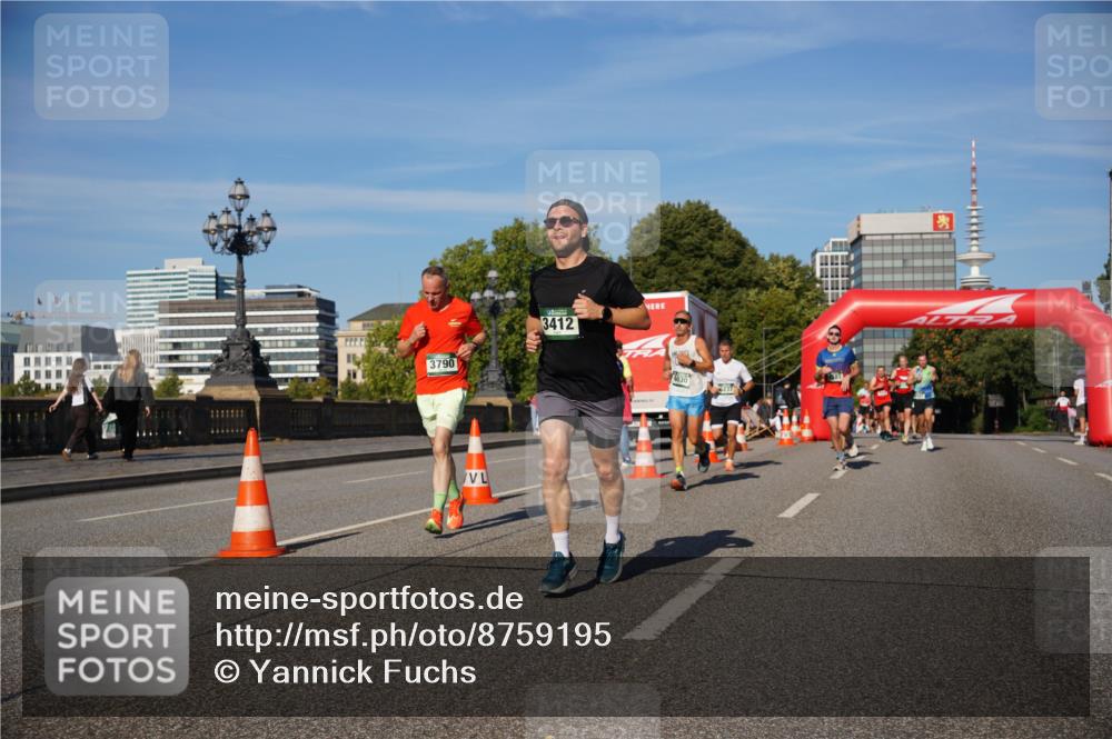 07.09.2025 - BARMER Alsterlauf Yannick Fuchs http://msf.ph/oto/8759195 07.09.2025 09:39:26 Laufen 3790, 3412, 6237 meine-sportfotos.de