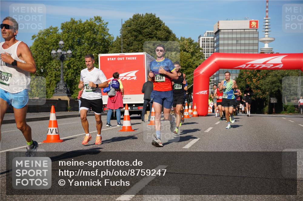 07.09.2025 - BARMER Alsterlauf Yannick Fuchs http://msf.ph/oto/8759247 07.09.2025 09:39:28 Laufen 5030, 623, 2381, 4354, 1527, 117 meine-sportfotos.de