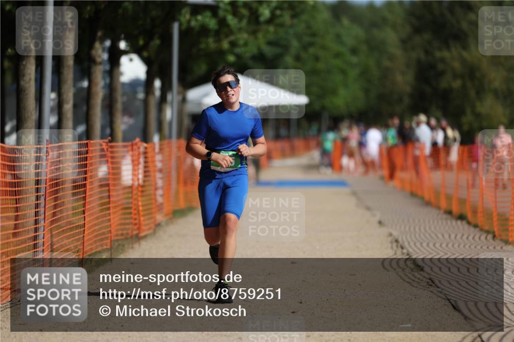 07.09.2025 - 19. Norderstedt Triathlon Michael Strokosch http://msf.ph/oto/8759251 07.09.2025 11:05:22 Laufen 107, 665 meine-sportfotos.de