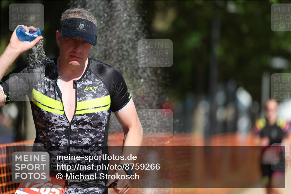07.09.2025 - 19. Norderstedt Triathlon Michael Strokosch http://msf.ph/oto/8759266 07.09.2025 12:06:02 Laufen 822, 1265, 1372 meine-sportfotos.de
