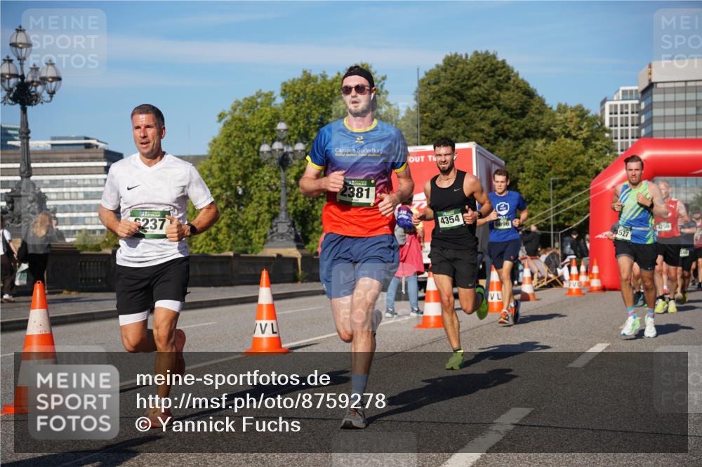 07.09.2025 - BARMER Alsterlauf Yannick Fuchs http://msf.ph/oto/8759278 07.09.2025 09:39:29 Laufen 237, 2381, 4354, 6096, 527, 4250, 640 meine-sportfotos.de