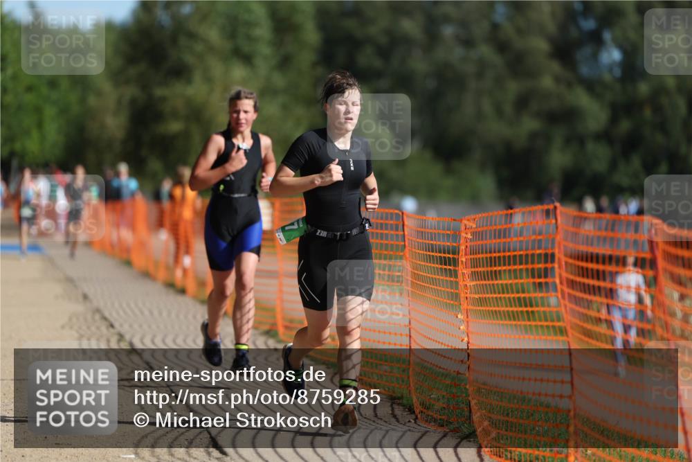07.09.2025 - 19. Norderstedt Triathlon Michael Strokosch http://msf.ph/oto/8759285 07.09.2025 10:44:37 Laufen 64, 637, 678 meine-sportfotos.de