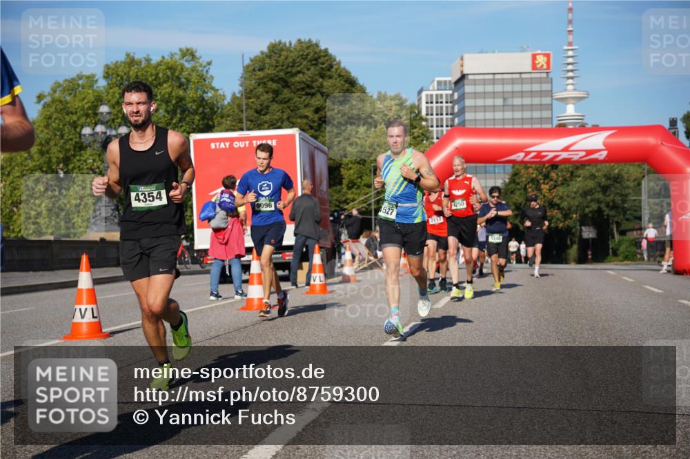 07.09.2025 - BARMER Alsterlauf Yannick Fuchs http://msf.ph/oto/8759300 07.09.2025 09:39:30 Laufen 4354, 6096, 4527, 2117, 4250, 5340 meine-sportfotos.de