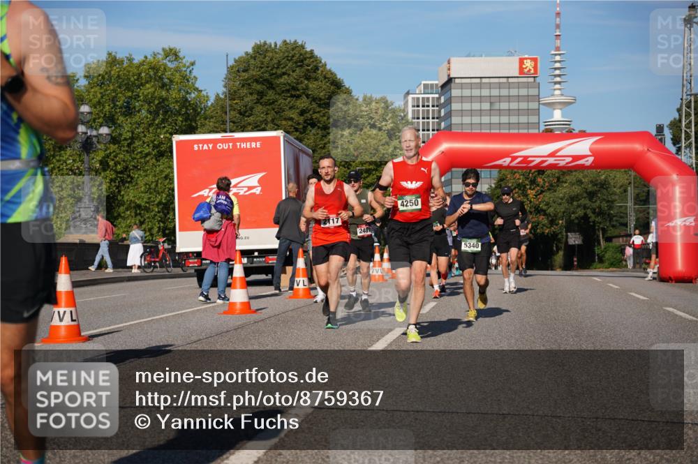 07.09.2025 - BARMER Alsterlauf Yannick Fuchs http://msf.ph/oto/8759367 07.09.2025 09:39:32 Laufen 2487, 4250, 5340 meine-sportfotos.de