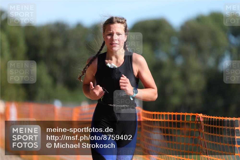07.09.2025 - 19. Norderstedt Triathlon Michael Strokosch http://msf.ph/oto/8759402 07.09.2025 10:44:40 Laufen 64, 637 meine-sportfotos.de