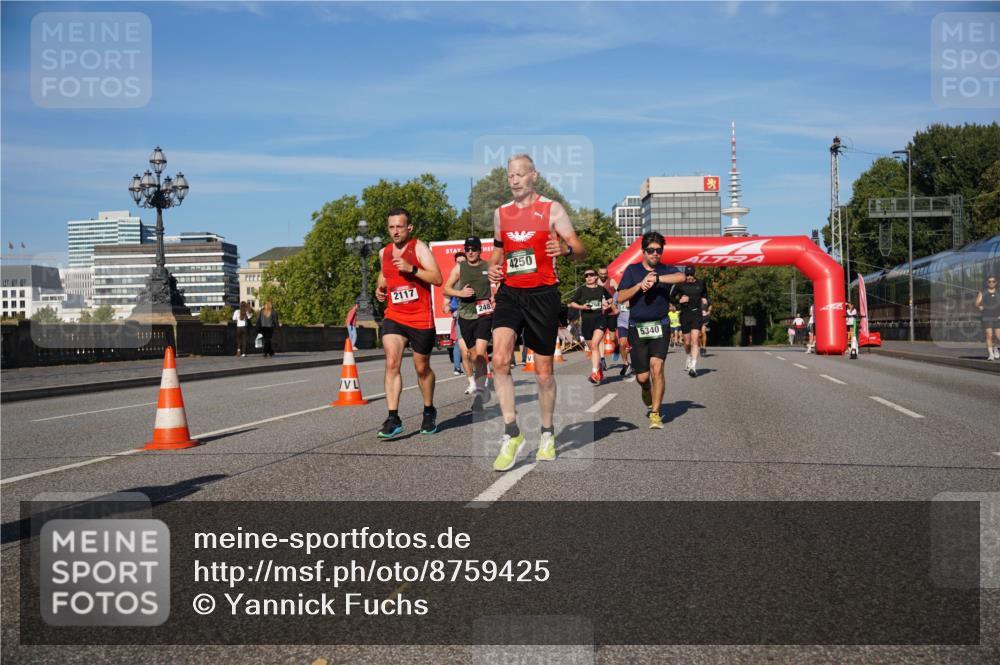 07.09.2025 - BARMER Alsterlauf Yannick Fuchs http://msf.ph/oto/8759425 07.09.2025 09:39:33 Laufen 2117, 248, 4250, 5340 meine-sportfotos.de