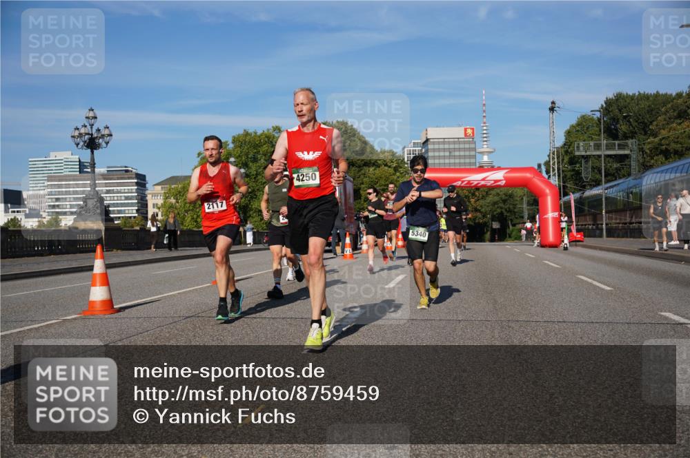 07.09.2025 - BARMER Alsterlauf Yannick Fuchs http://msf.ph/oto/8759459 07.09.2025 09:39:34 Laufen 2117, 4250, 5340 meine-sportfotos.de