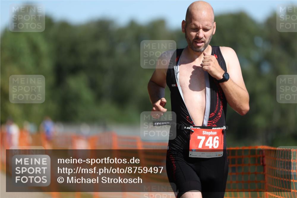 07.09.2025 - 19. Norderstedt Triathlon Michael Strokosch http://msf.ph/oto/8759497 07.09.2025 12:06:15 Laufen 746 meine-sportfotos.de