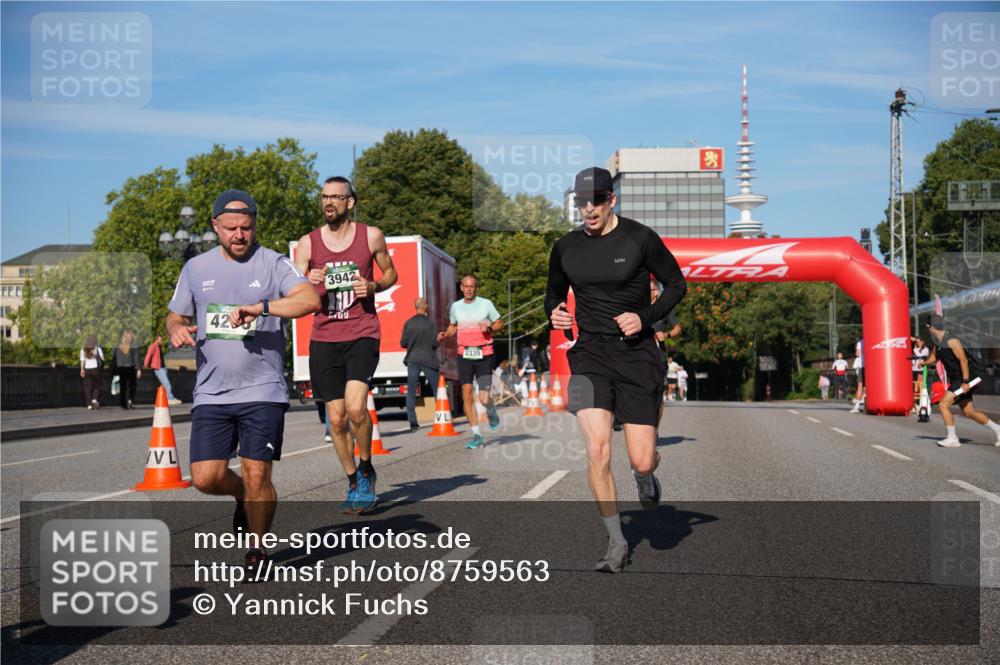 07.09.2025 - BARMER Alsterlauf Yannick Fuchs http://msf.ph/oto/8759563 07.09.2025 09:39:37 Laufen 425, 3942, 2335 meine-sportfotos.de
