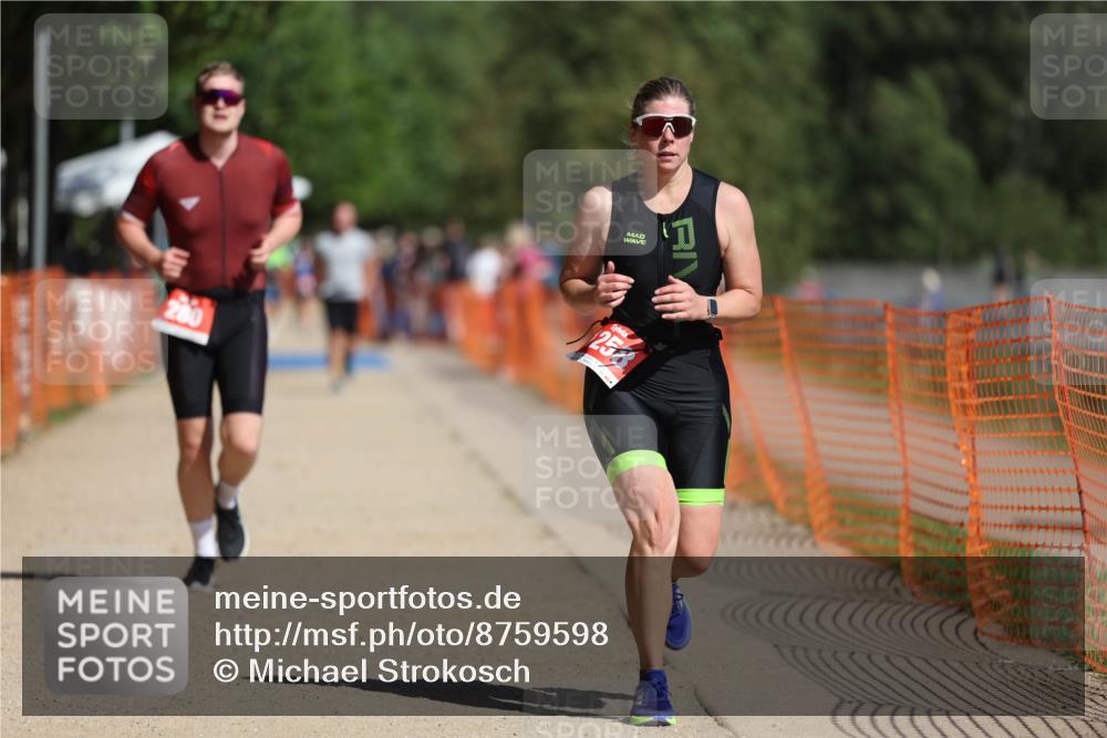 07.09.2025 - 19. Norderstedt Triathlon Michael Strokosch http://msf.ph/oto/8759598 07.09.2025 12:06:22 Laufen 280, 1258 meine-sportfotos.de