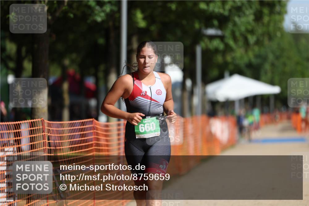 07.09.2025 - 19. Norderstedt Triathlon Michael Strokosch http://msf.ph/oto/8759659 07.09.2025 11:07:14 Laufen 660 meine-sportfotos.de