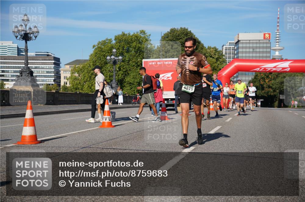 07.09.2025 - BARMER Alsterlauf Yannick Fuchs http://msf.ph/oto/8759683 07.09.2025 09:39:41 Laufen 4679, 4784 meine-sportfotos.de