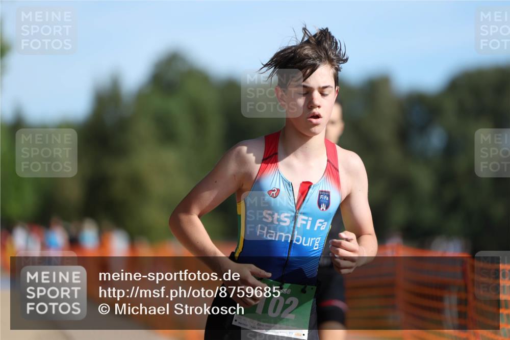 07.09.2025 - 19. Norderstedt Triathlon Michael Strokosch http://msf.ph/oto/8759685 07.09.2025 10:44:50 Laufen 102, 651 meine-sportfotos.de