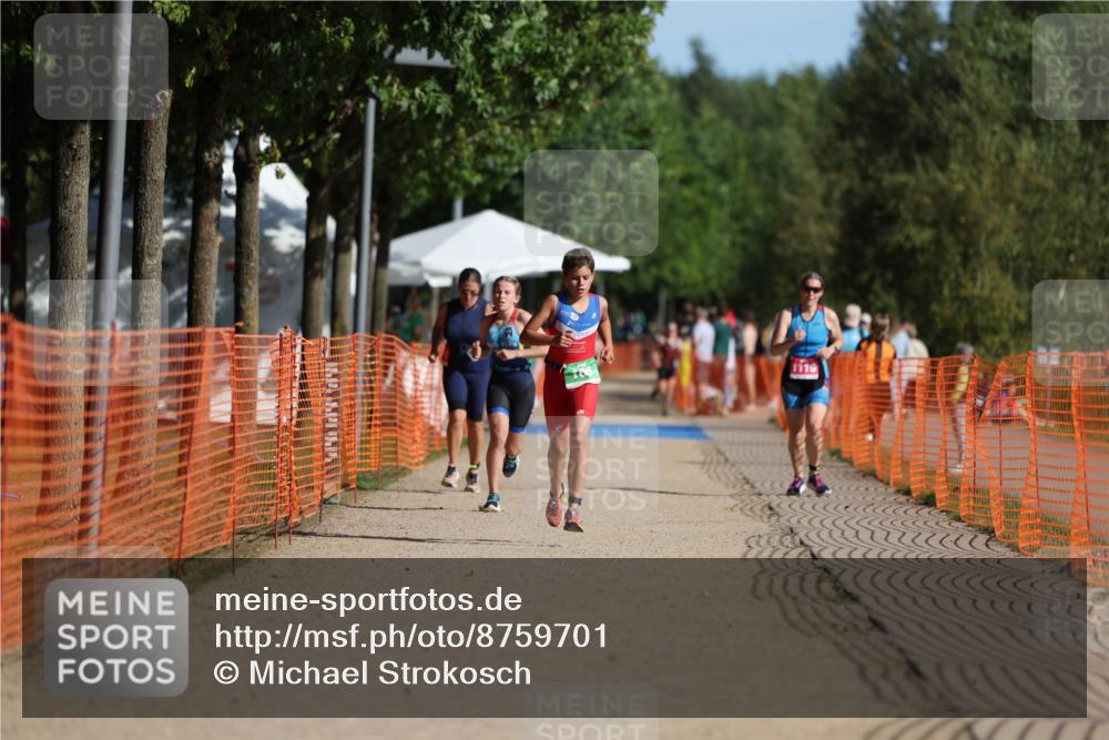 07.09.2025 - 19. Norderstedt Triathlon Michael Strokosch http://msf.ph/oto/8759701 07.09.2025 10:44:54 Laufen 102, 108, 651 meine-sportfotos.de