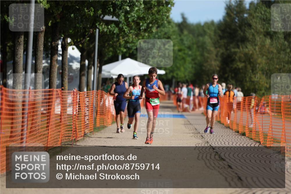 07.09.2025 - 19. Norderstedt Triathlon Michael Strokosch http://msf.ph/oto/8759714 07.09.2025 10:44:54 Laufen 102, 108, 651 meine-sportfotos.de