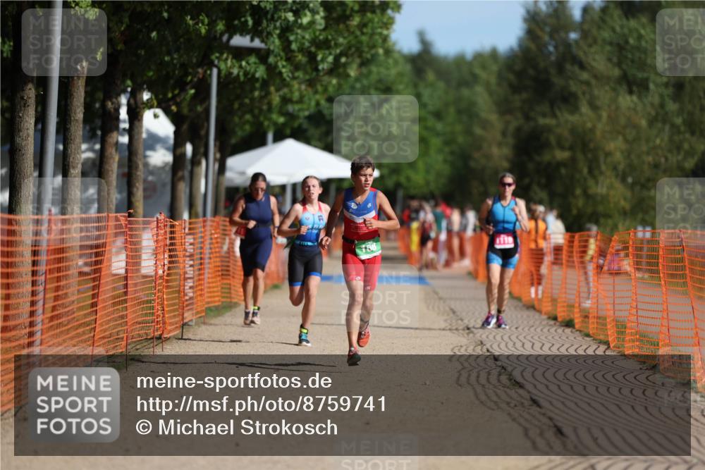 07.09.2025 - 19. Norderstedt Triathlon Michael Strokosch http://msf.ph/oto/8759741 07.09.2025 10:44:55 Laufen 102, 108, 131, 651 meine-sportfotos.de