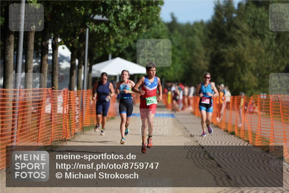 07.09.2025 - 19. Norderstedt Triathlon Michael Strokosch http://msf.ph/oto/8759747 07.09.2025 10:44:55 Laufen 102, 108, 131, 651 meine-sportfotos.de