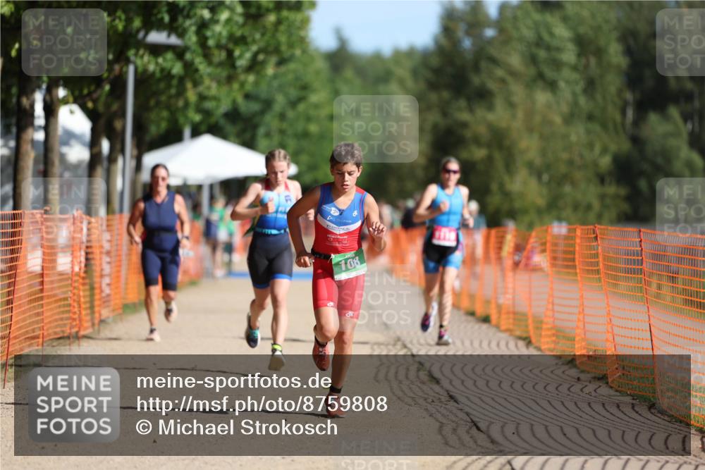 07.09.2025 - 19. Norderstedt Triathlon Michael Strokosch http://msf.ph/oto/8759808 07.09.2025 10:44:57 Laufen 108, 131, 1111, 1119 meine-sportfotos.de