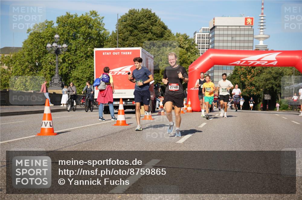 07.09.2025 - BARMER Alsterlauf Yannick Fuchs http://msf.ph/oto/8759865 07.09.2025 09:39:49 Laufen 2748, 8203, 5970 meine-sportfotos.de