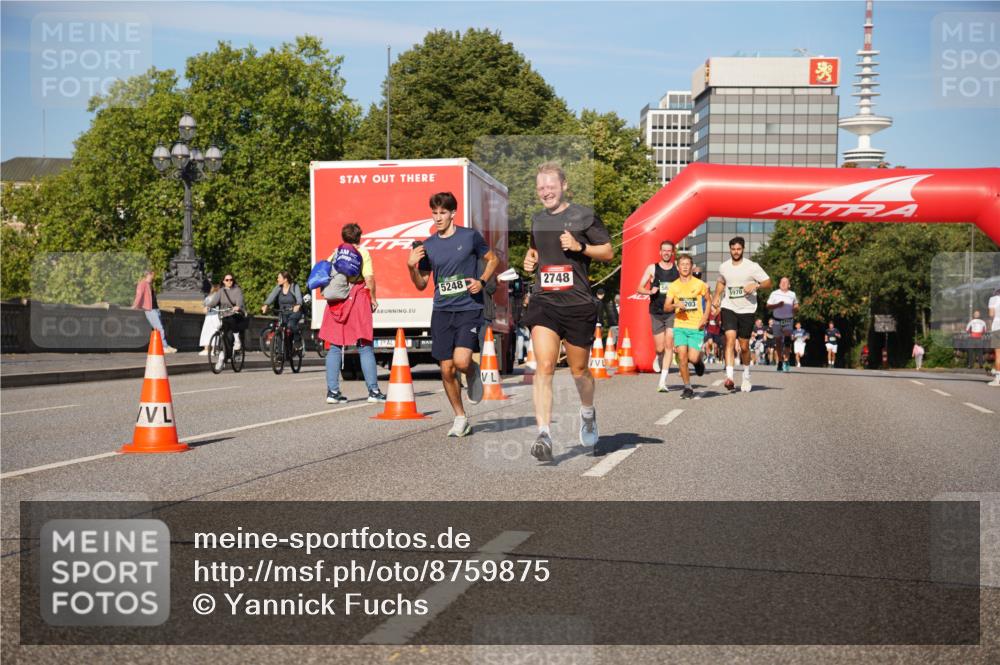 07.09.2025 - BARMER Alsterlauf Yannick Fuchs http://msf.ph/oto/8759875 07.09.2025 09:39:49 Laufen 5248, 2748, 5970, 203 meine-sportfotos.de