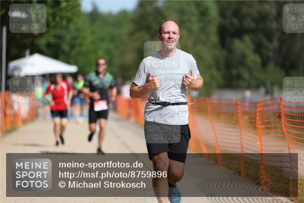 07.09.2025 - 19. Norderstedt Triathlon Michael Strokosch http://msf.ph/oto/8759896 07.09.2025 12:06:35 Laufen 801, 1229, 1395 meine-sportfotos.de