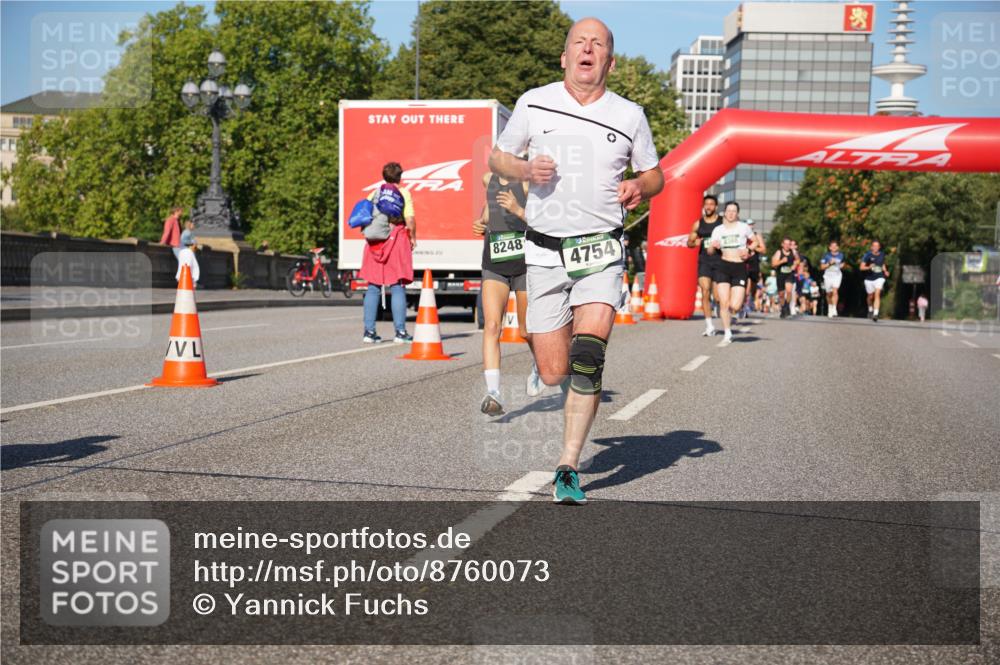 07.09.2025 - BARMER Alsterlauf Yannick Fuchs http://msf.ph/oto/8760073 07.09.2025 09:39:58 Laufen 8248, 4754 meine-sportfotos.de