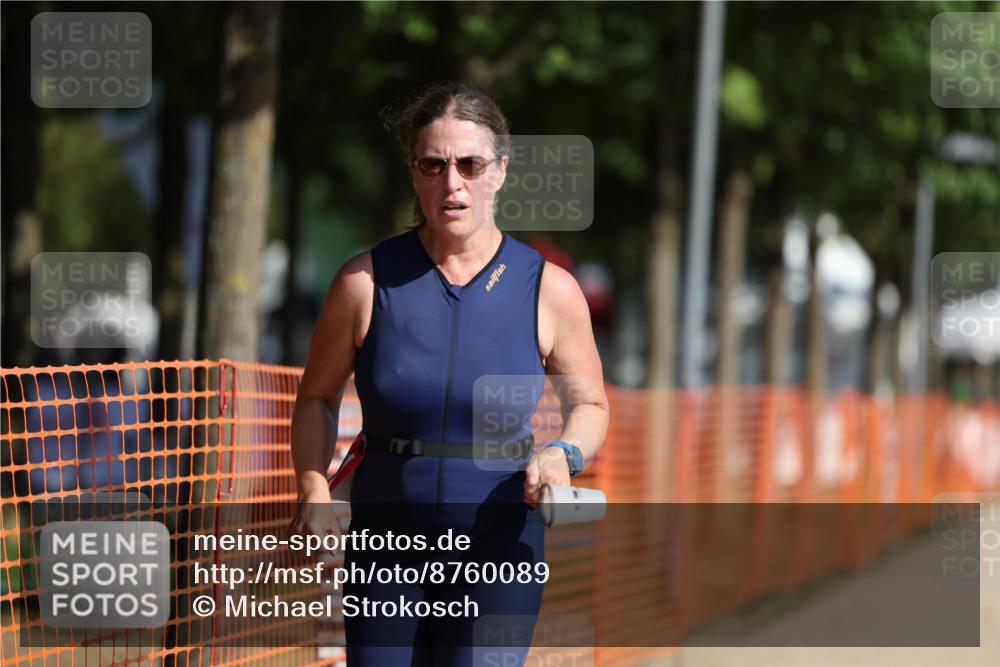 07.09.2025 - 19. Norderstedt Triathlon Michael Strokosch http://msf.ph/oto/8760089 07.09.2025 10:45:05 Laufen 108, 131, 1111, 1119 meine-sportfotos.de