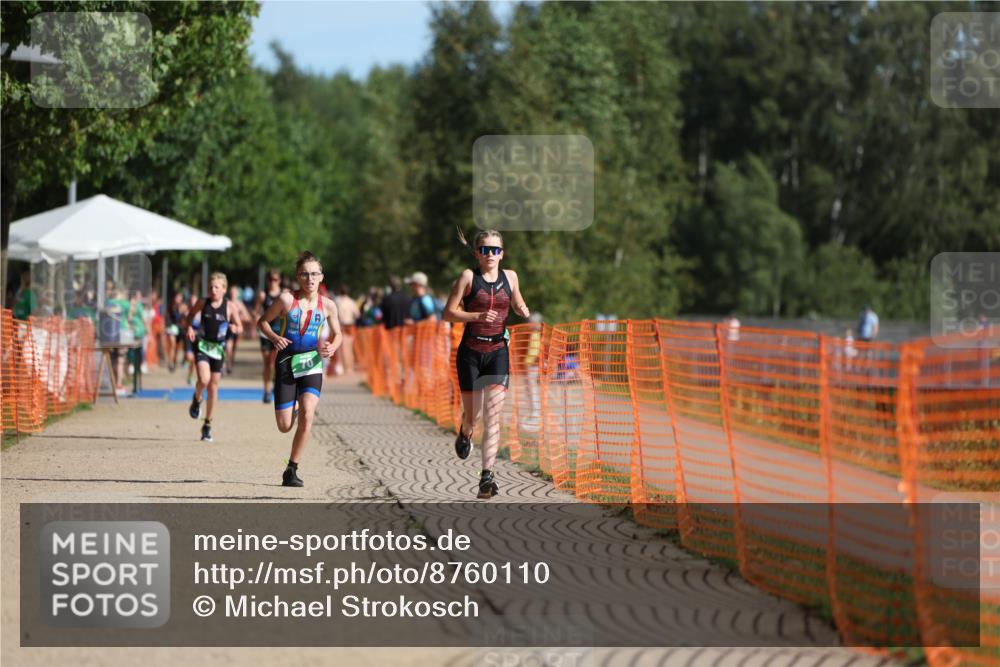 07.09.2025 - 19. Norderstedt Triathlon Michael Strokosch http://msf.ph/oto/8760110 07.09.2025 10:45:09 Laufen 70, 682, 1111, 1119 meine-sportfotos.de