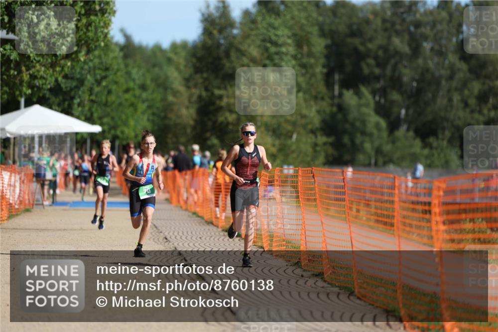 07.09.2025 - 19. Norderstedt Triathlon Michael Strokosch http://msf.ph/oto/8760138 07.09.2025 10:45:09 Laufen 70, 682, 1111, 1119 meine-sportfotos.de