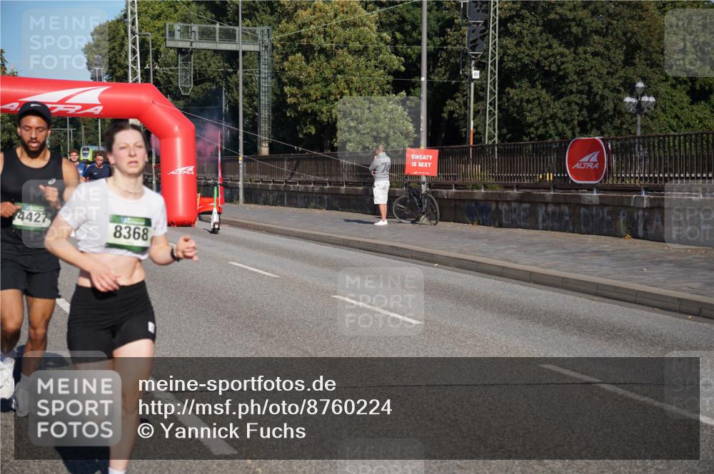 07.09.2025 - BARMER Alsterlauf Yannick Fuchs http://msf.ph/oto/8760224 07.09.2025 09:40:03 Laufen 4427, 8368 meine-sportfotos.de