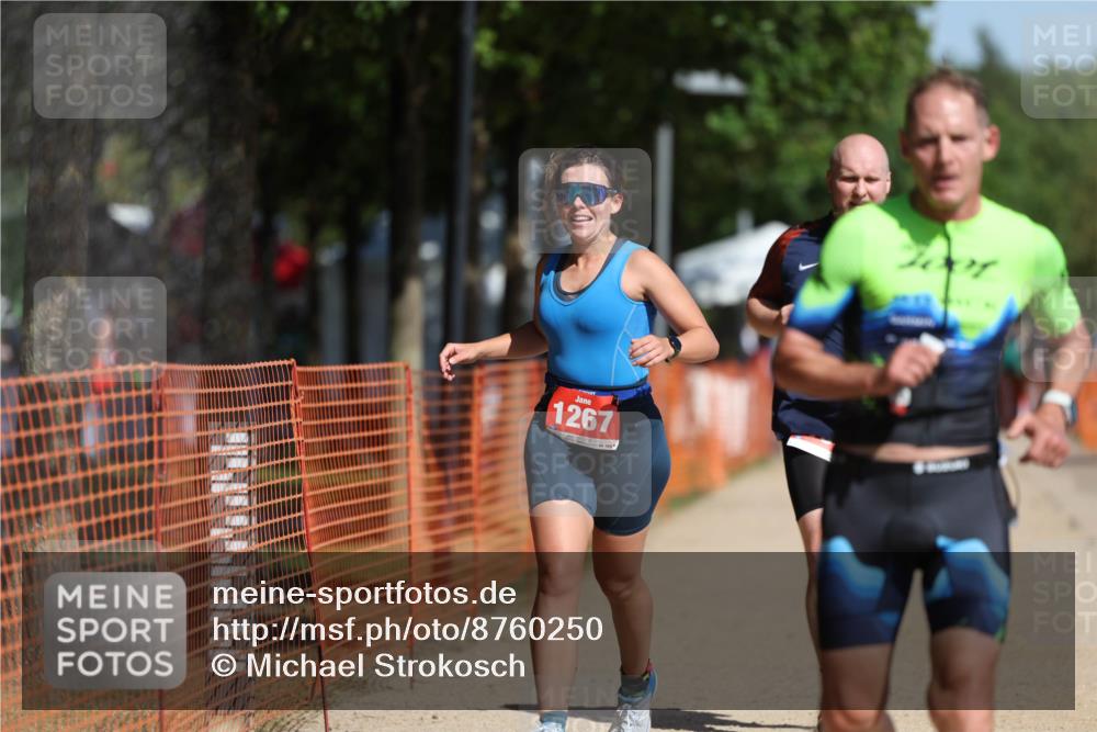 07.09.2025 - 19. Norderstedt Triathlon Michael Strokosch http://msf.ph/oto/8760250 07.09.2025 12:06:52 Laufen 190, 771, 1267 meine-sportfotos.de