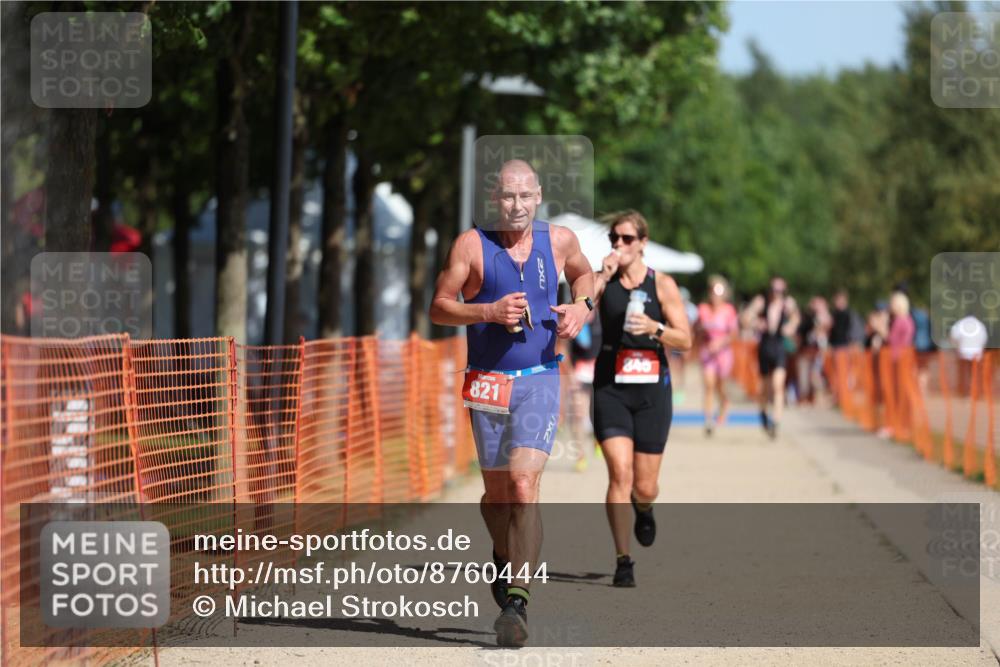07.09.2025 - 19. Norderstedt Triathlon Michael Strokosch http://msf.ph/oto/8760444 07.09.2025 12:07:11 Laufen 821, 845 meine-sportfotos.de