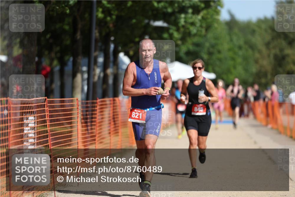 07.09.2025 - 19. Norderstedt Triathlon Michael Strokosch http://msf.ph/oto/8760489 07.09.2025 12:07:12 Laufen 821, 845 meine-sportfotos.de