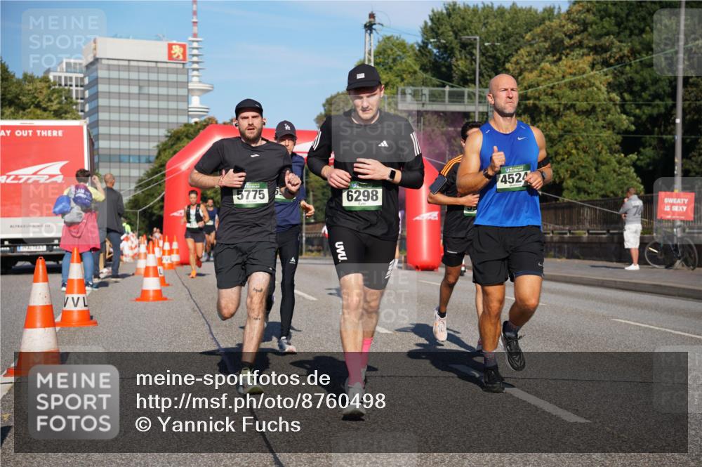 07.09.2025 - BARMER Alsterlauf Yannick Fuchs http://msf.ph/oto/8760498 07.09.2025 09:40:12 Laufen 6, 5775, 6298, 4524 meine-sportfotos.de
