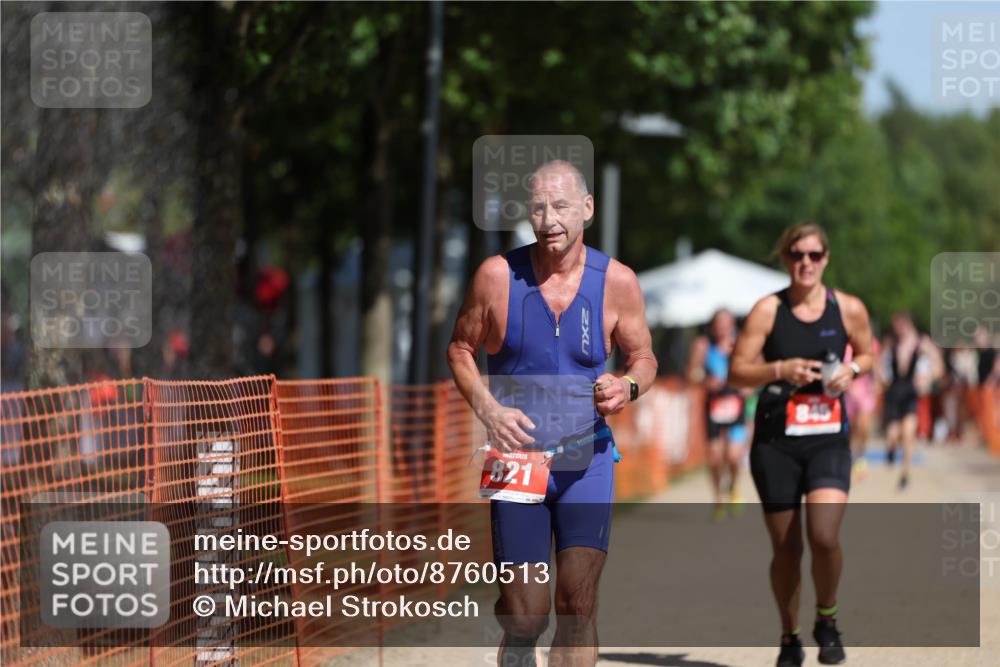 07.09.2025 - 19. Norderstedt Triathlon Michael Strokosch http://msf.ph/oto/8760513 07.09.2025 12:07:13 Laufen 821, 845 meine-sportfotos.de
